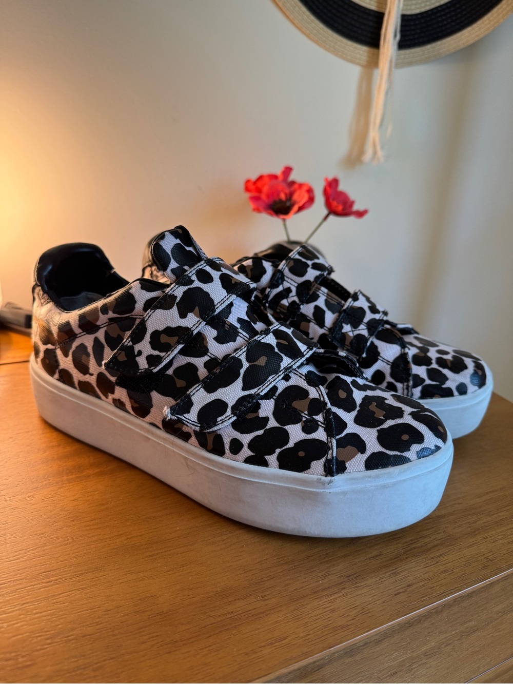 GOATS animal print vegan sneaker size 8